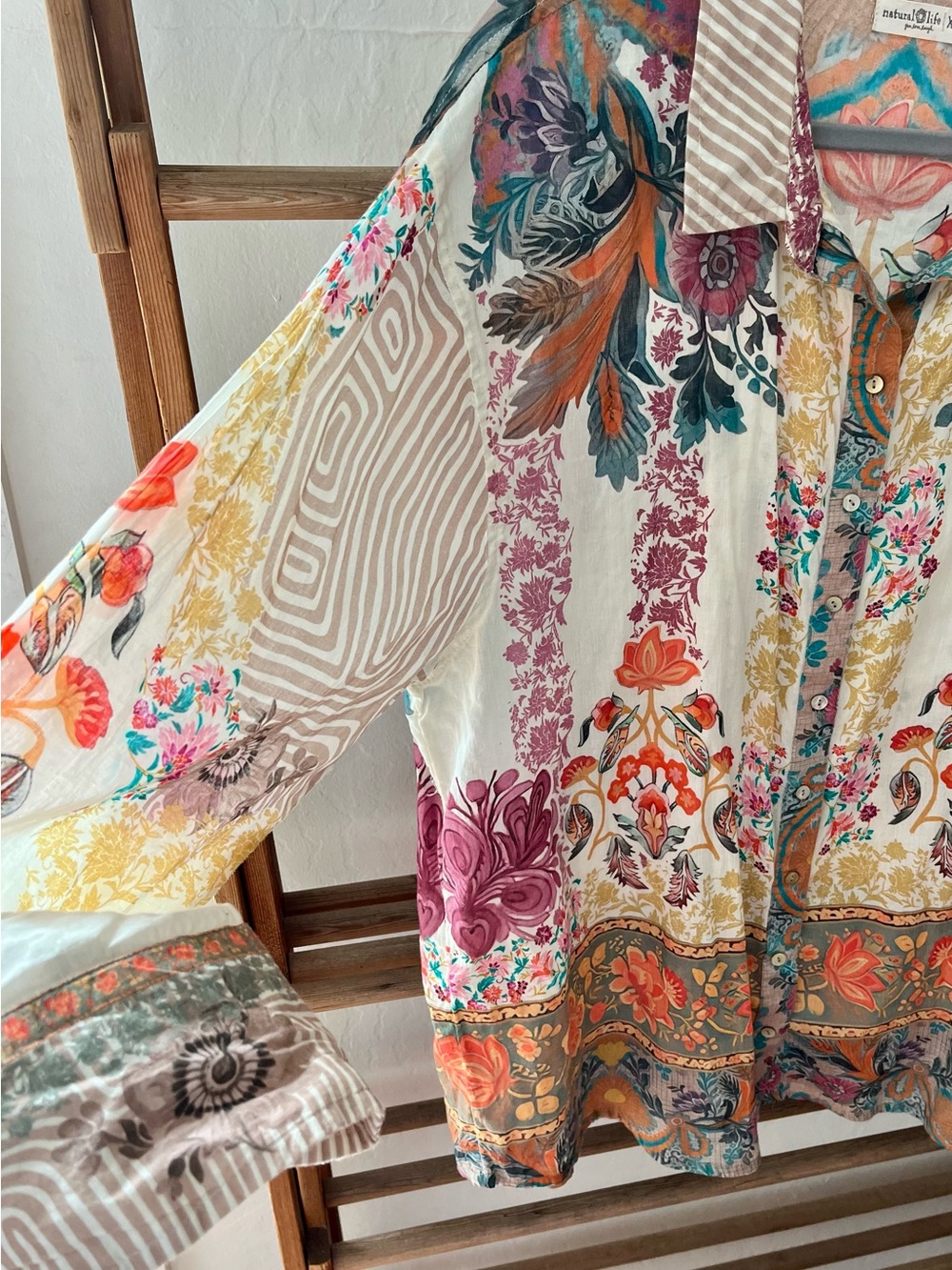 Natural Life Floral/Geometric Button-Down Blouse in Cream & Multicolor - Picture 3 of 7
